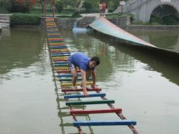 水上项目-水上圆桶桥水上缅甸桥